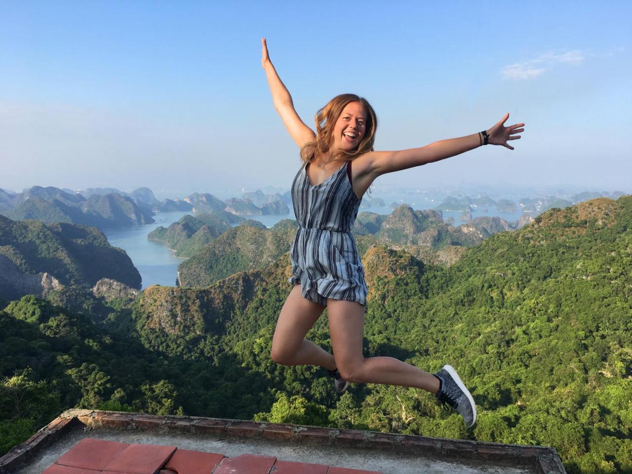 Dai Thuy Hotel Catba Dong Khe Sau Exterior foto