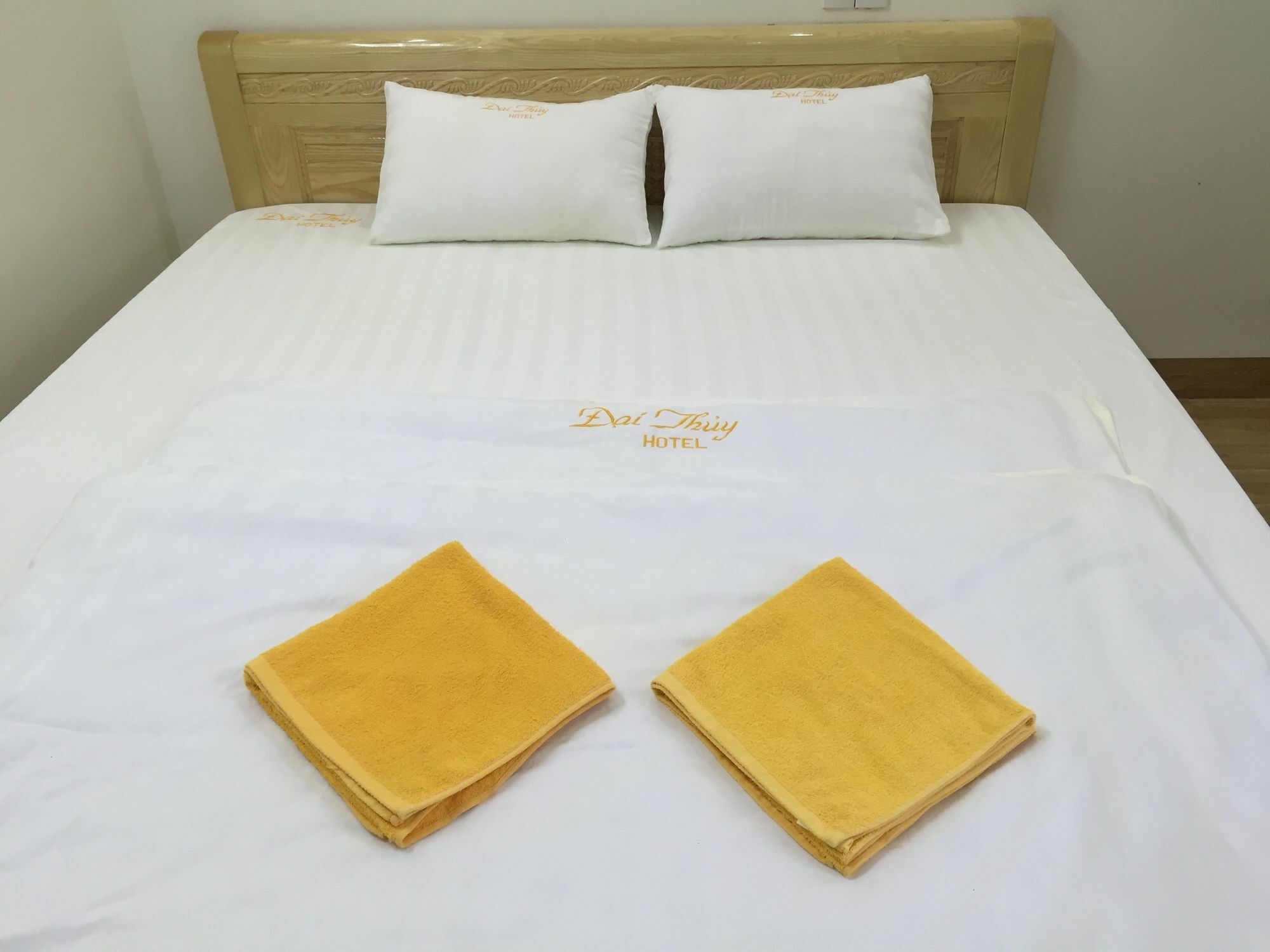 Dai Thuy Hotel Catba Dong Khe Sau Exterior foto